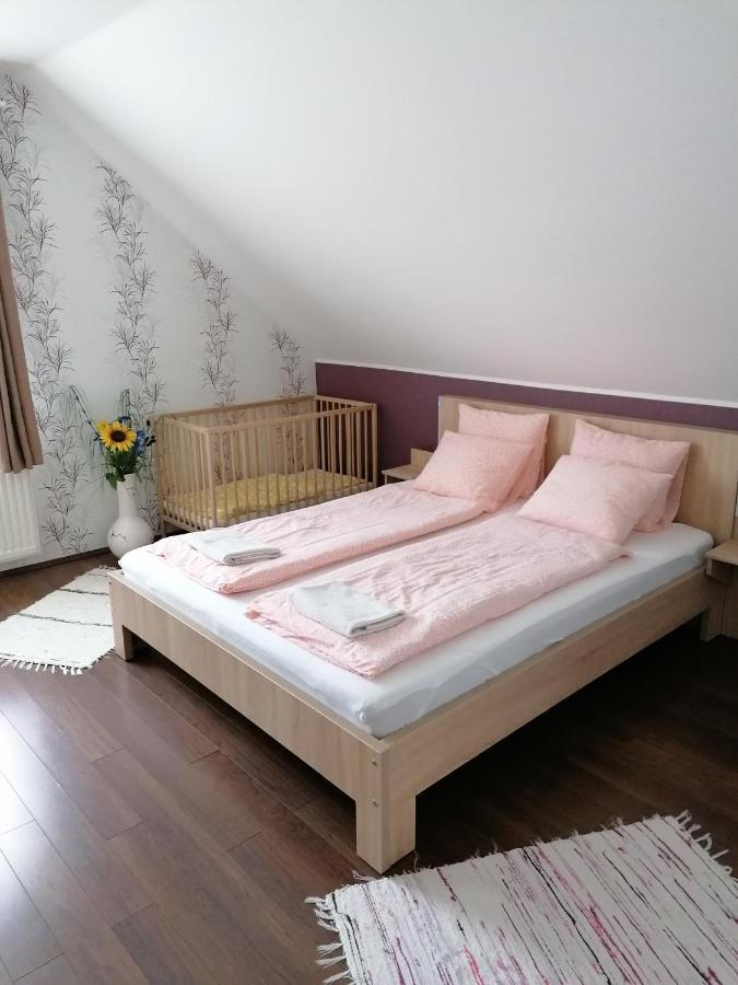 Fadora Apartman 티하니 외부 사진